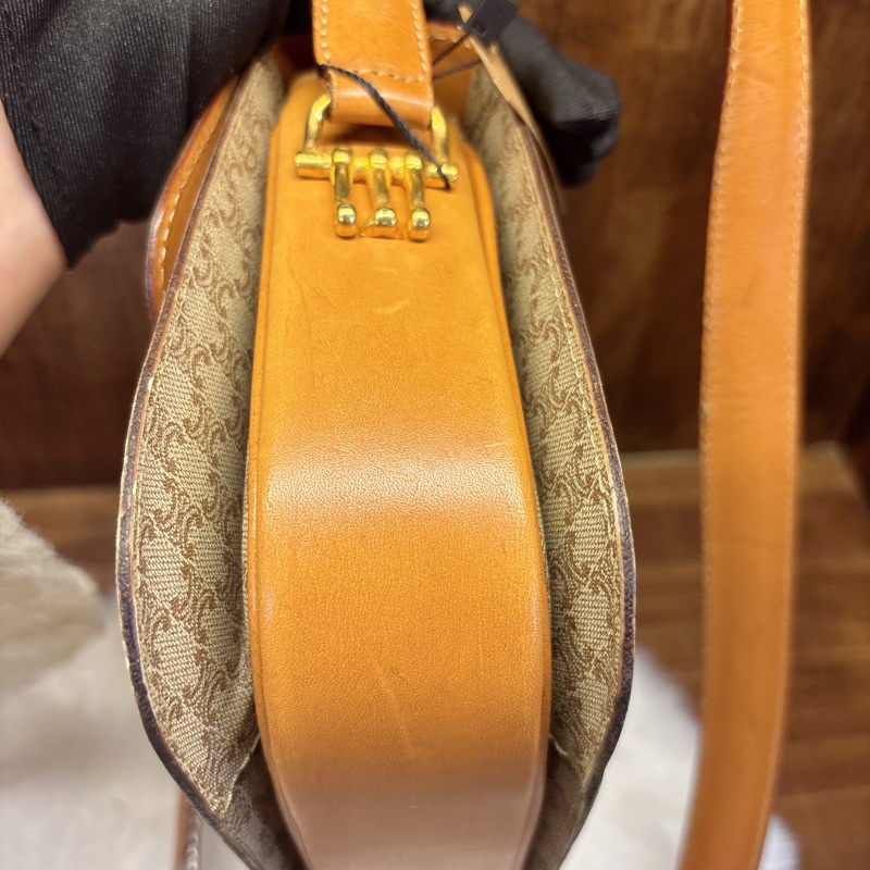 Celine 經典凱旋門斜背包-4