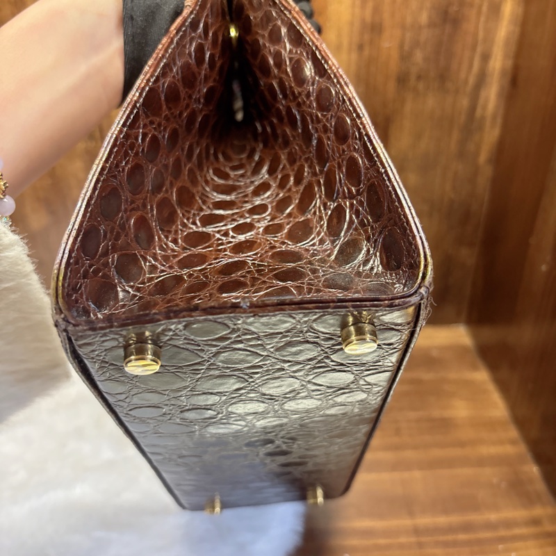 Salvatore Ferragamo 棕色鱷魚紋手提包-5