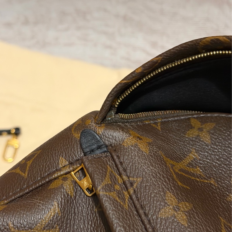 【96新 ✨ 全網最低價!】LV palm springs mini 迷你 小書包 成色超好!!(下單前先詢問庫存❗️)-33