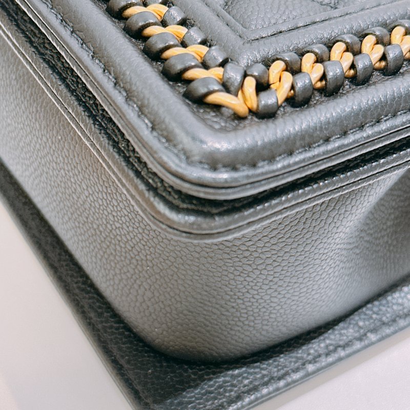 TW4722 Chanel 香奈兒 特別版 皮穿鏈包邊 小號boy 荔枝皮Small limited Edition Leboy 20cm Caviar Black x GHW-4