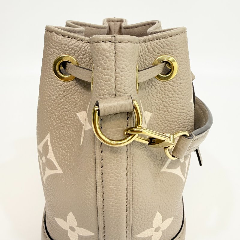 Louis Vuitton -斑鳩灰牛皮Nano Noé水桶包-12