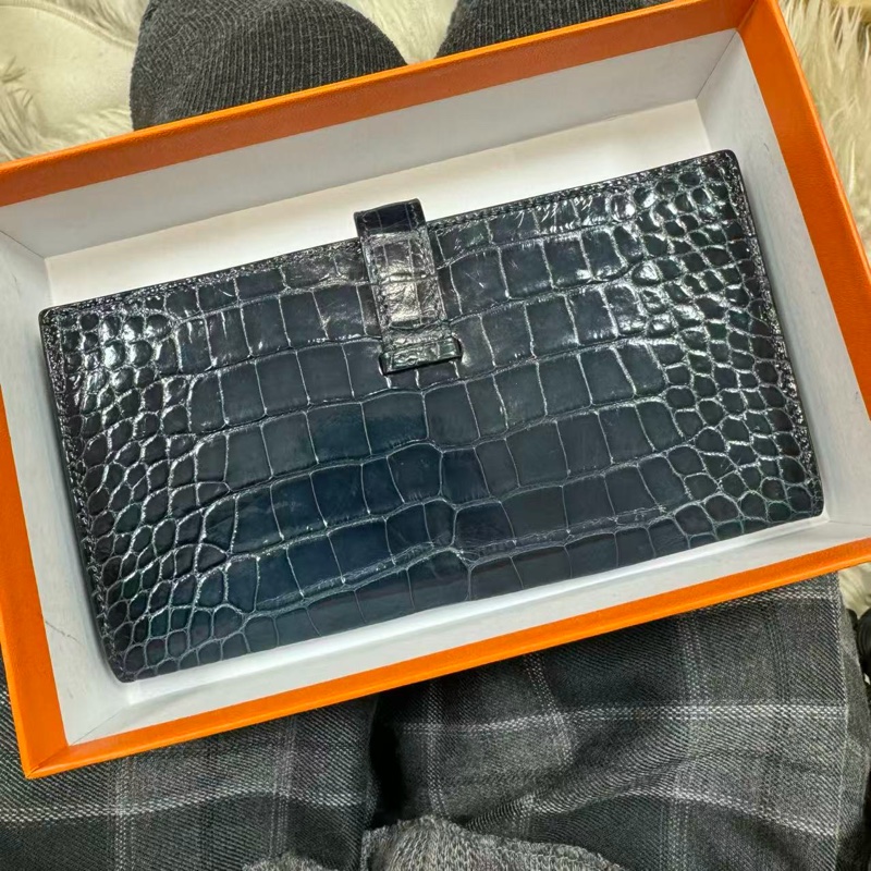 「JL精品代購」9新 Hermes 爱愛馬仕深海藍金扣鱷魚皮bearn長錢包 方塊鱷-1