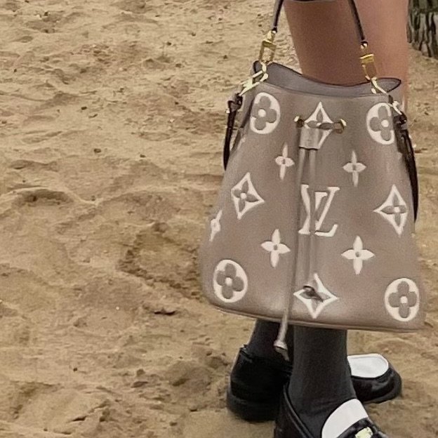 Louis Vuitton -斑鳩灰牛皮NéoNoé水桶包╻MM-2