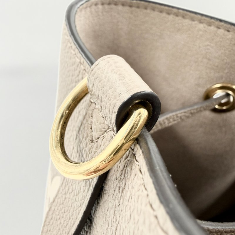 Louis Vuitton -斑鳩灰牛皮NéoNoé水桶包╻MM-31