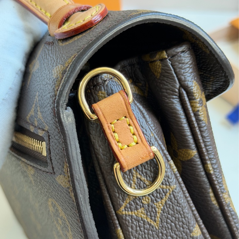 LV East west 新款郵差包 M46279晶片款-20