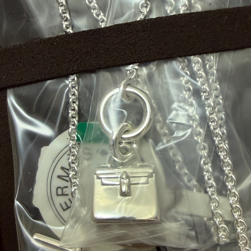 Amulettes Kelly Pendant-0