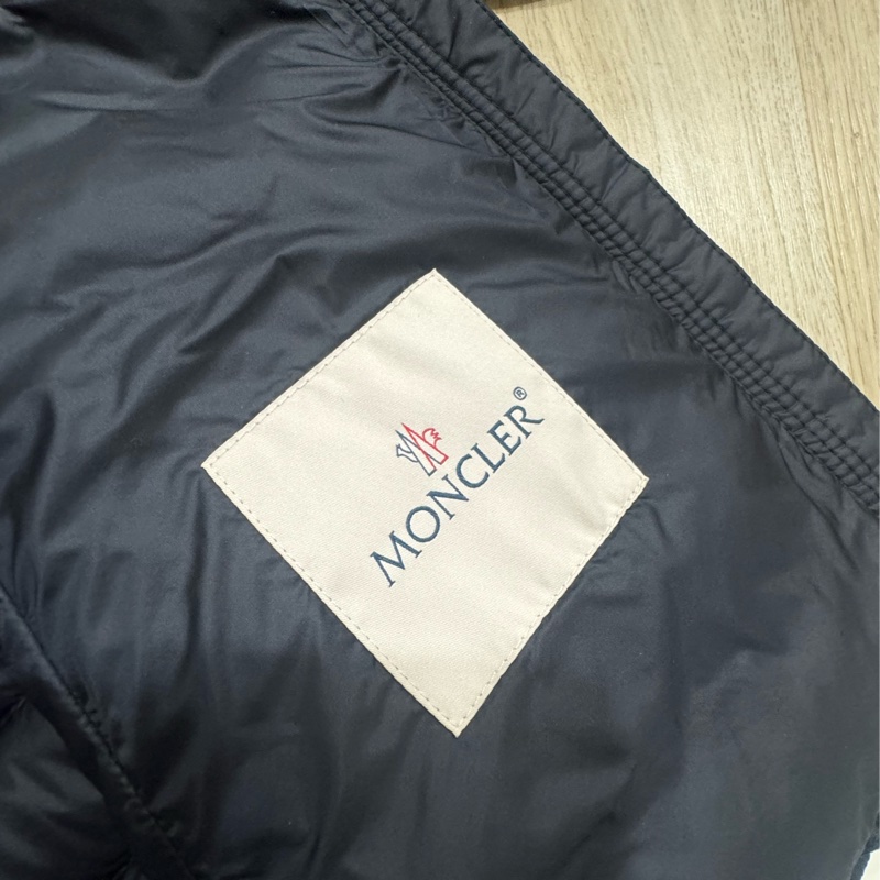 Moncler 羽絨外套-8