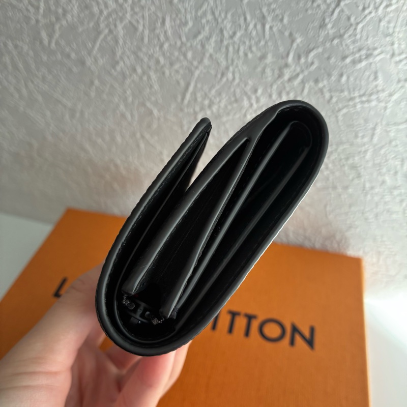 Lv黑皮革三摺短夾 零錢包 m26250 全新-2