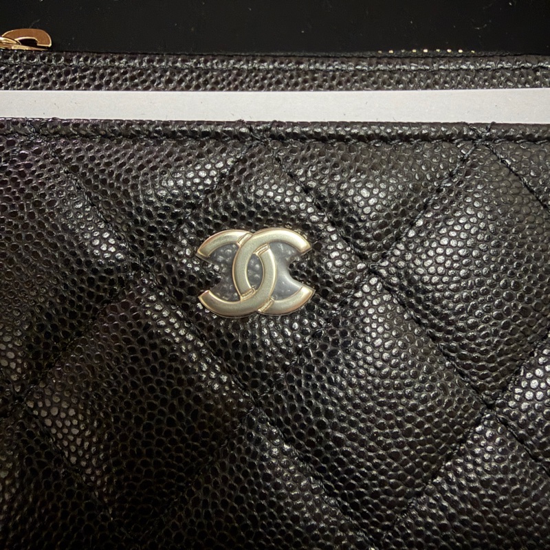 Chanel。香奈兒。L卡夾淡金扣荔枝皮-1
