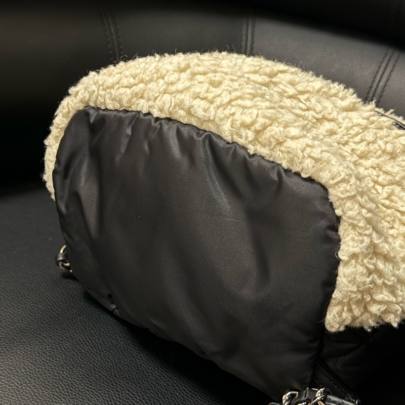 【現貨】網紅款!Chanel 羊羔毛拼接尼龍後背包 反季買最划算-7