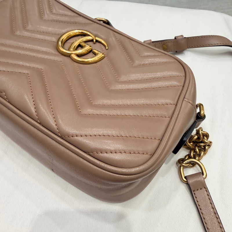 Gucci 經典 marmont 相機包 裸粉-11