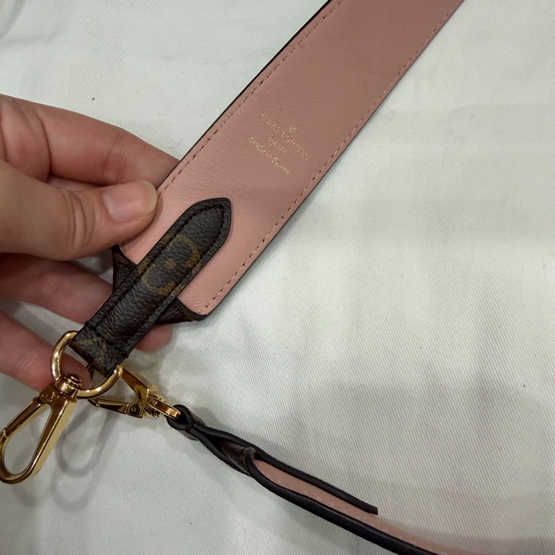 Louis Vuitton LV 經典老花拼粉 雙面 寬背帶-9
