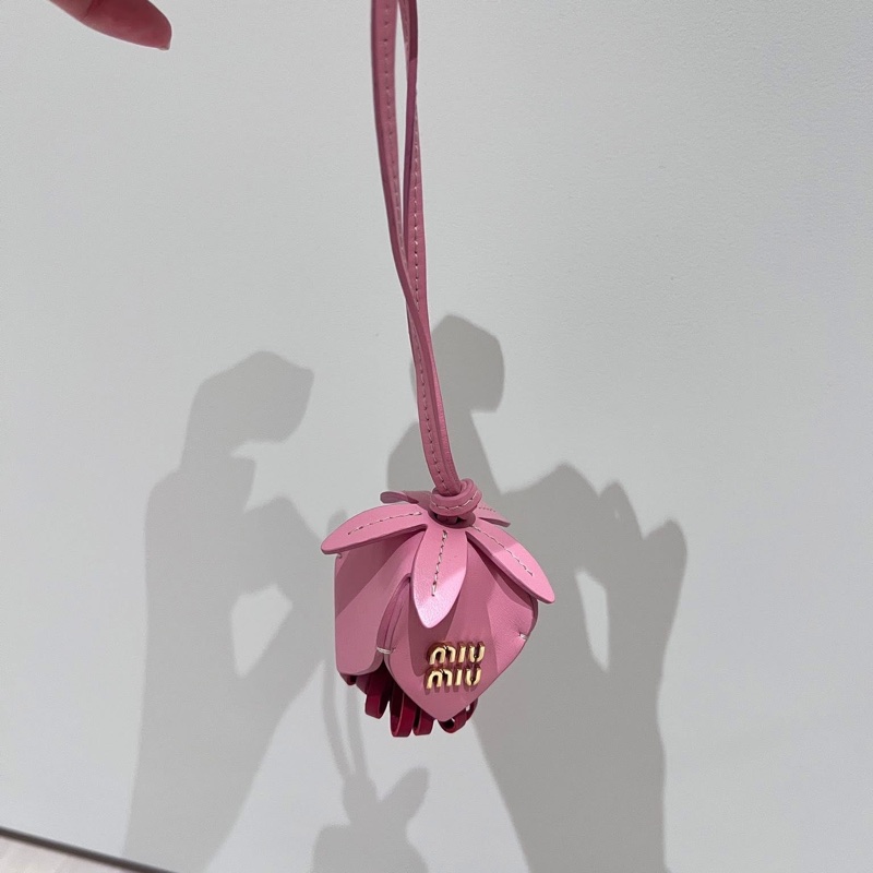 9新Miumiu吊飾-2