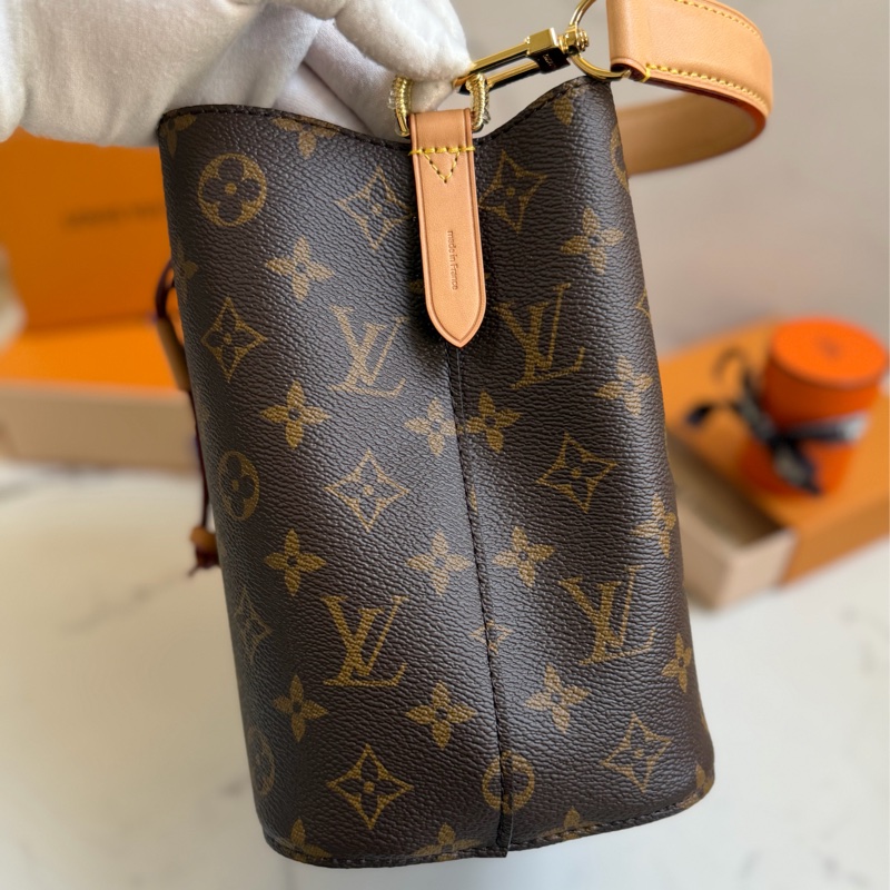 LV Néonoé BB 新款小水桶M46581 晶片款-3