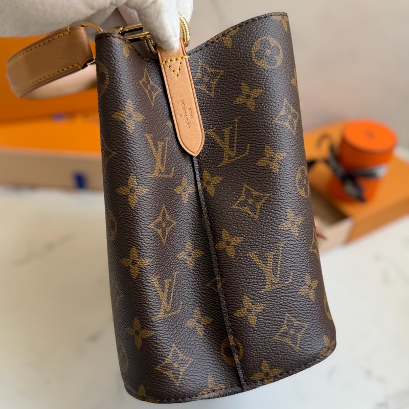 LV Néonoé BB 新款小水桶M46581 晶片款-4