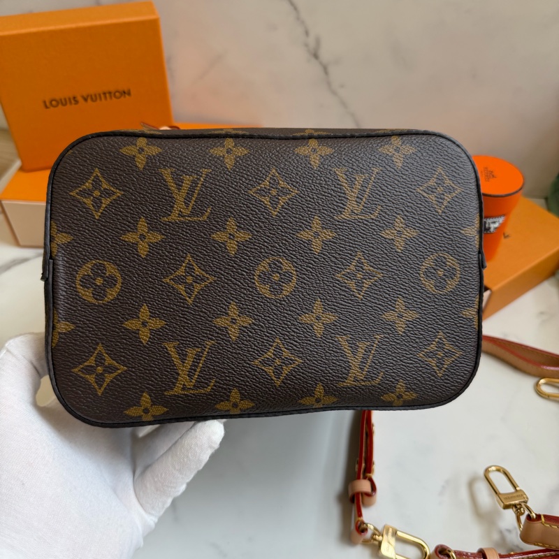 LV Néonoé BB 新款小水桶M46581 晶片款-5