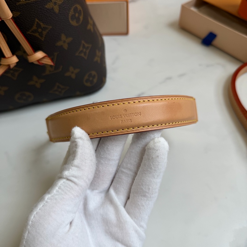 LV Néonoé BB 新款小水桶M46581 晶片款-22