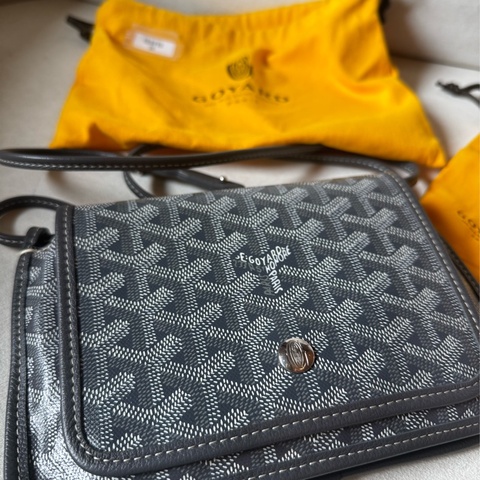 Goyard plumet pocket wallet信封包/斜挎包灰色爆款