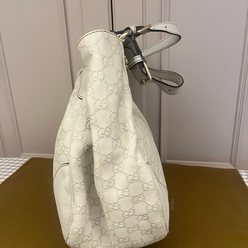 Gucci皮革手提托特包-1