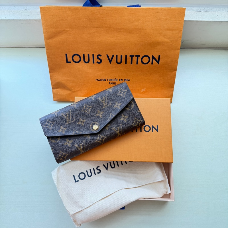 [全新閒置品] LV Sarah 經典信封長夾M60531咖啡色內裡-0