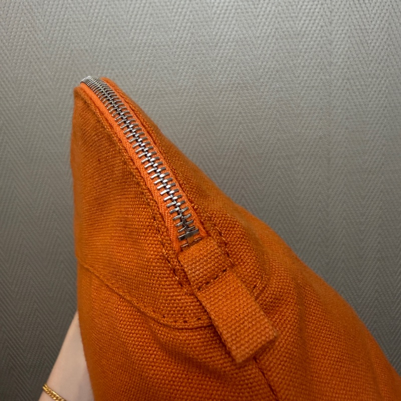 Hermes 橙色帆布銀釦收納化妝包-3