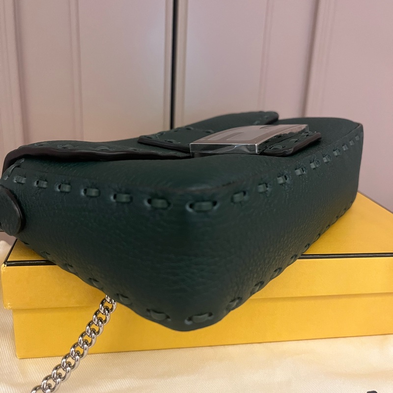 Fendi baguette Selleria 全新迷你法棍包-12
