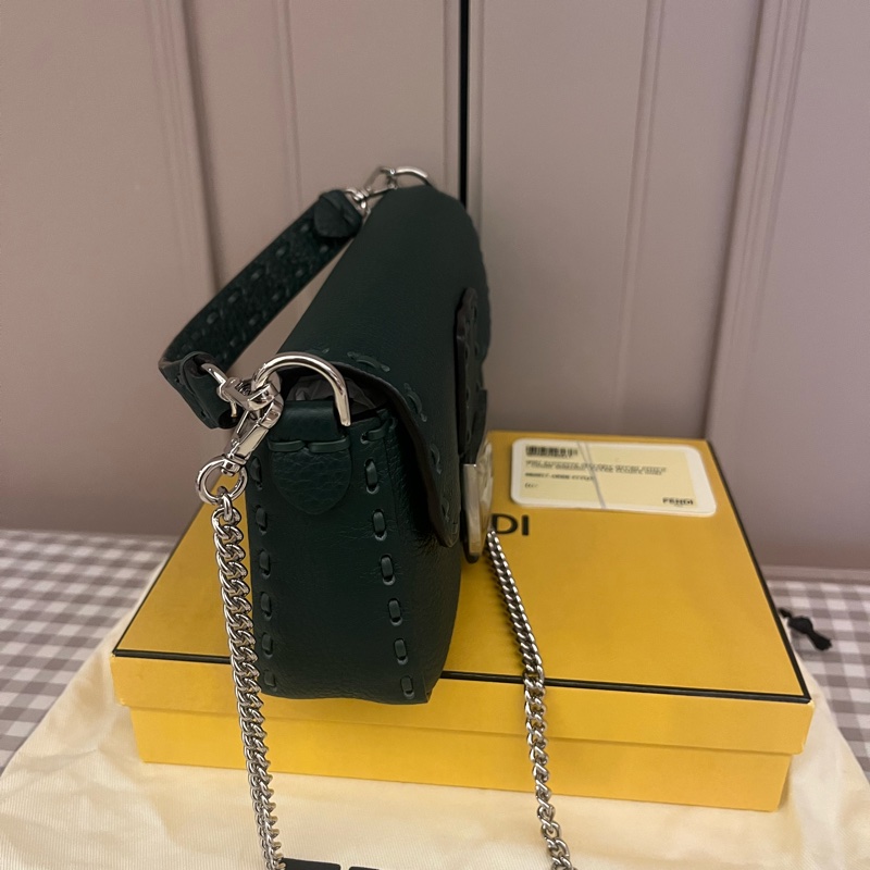 Fendi baguette Selleria 全新迷你法棍包-14