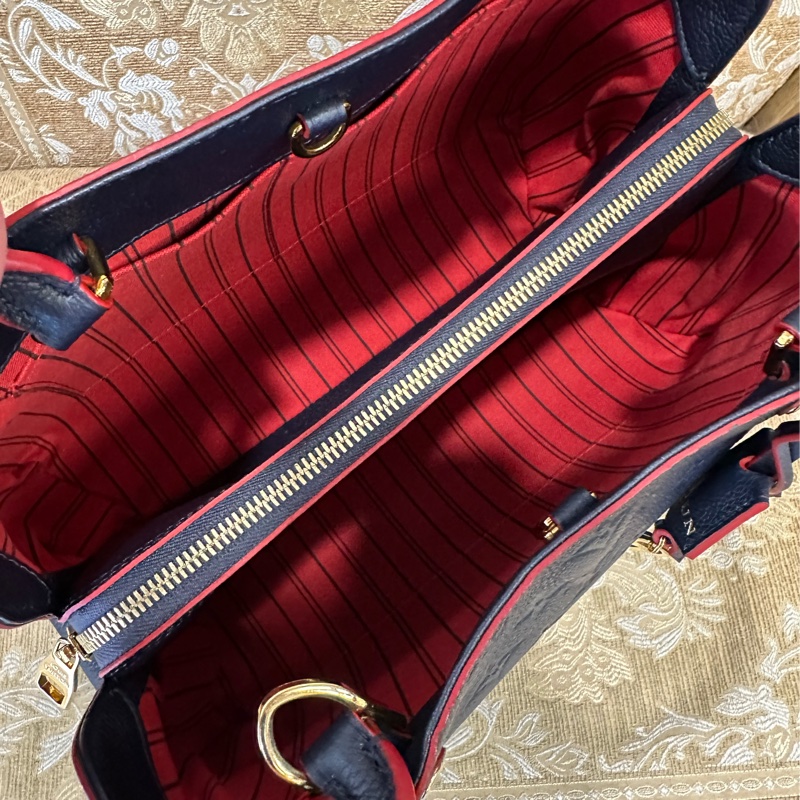 LV 海軍藍牛皮壓紋金釦Montaigne MM手提肩背包 M42746-8