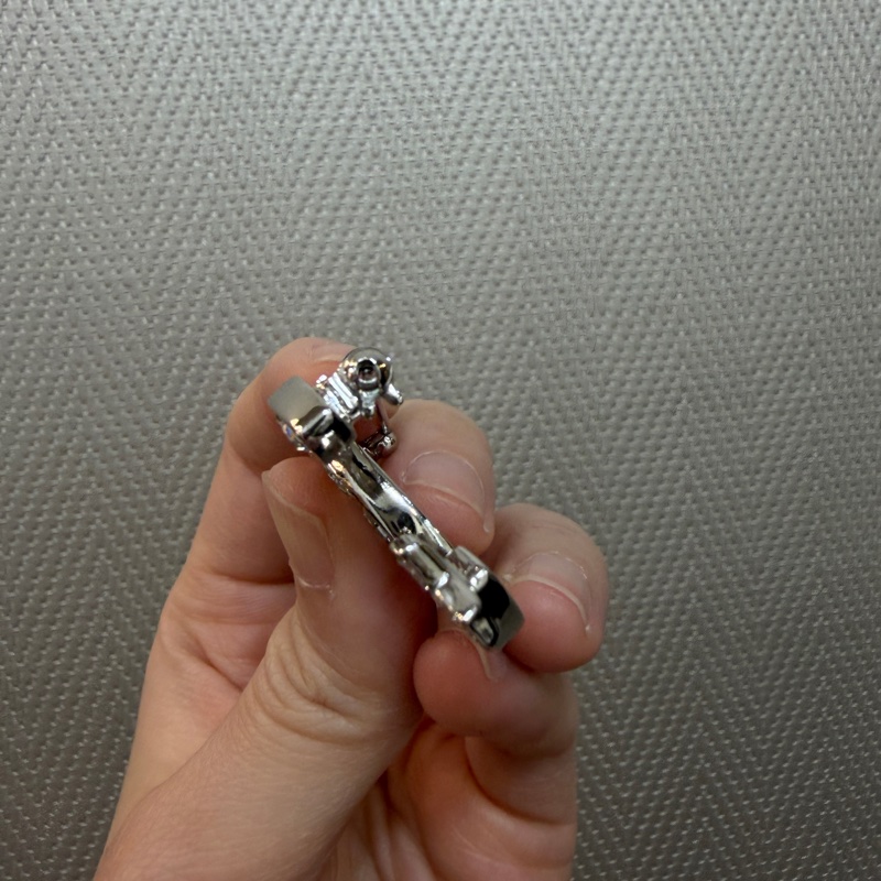 Chanel 銀色星星水鑽簍空胸針AB3611-3