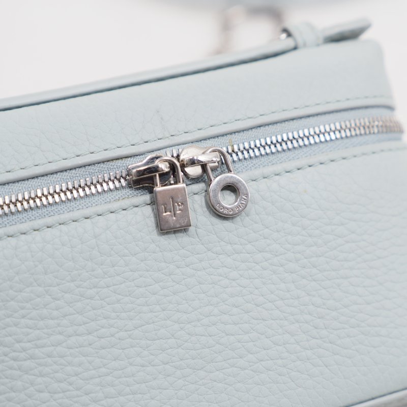 Loro Piana Extra Pocket Mini Pouch L15 淺藍色 聖杯藍-2