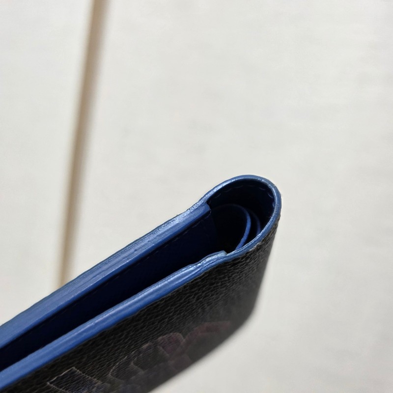 [ 新年最後優惠🧧] LV黑灰棋盤格塗鴉Multiple對開短夾-7