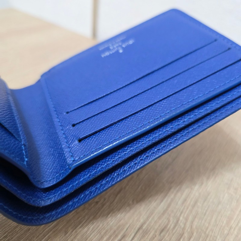 [ 新年最後優惠🧧] LV黑灰棋盤格塗鴉Multiple對開短夾-9