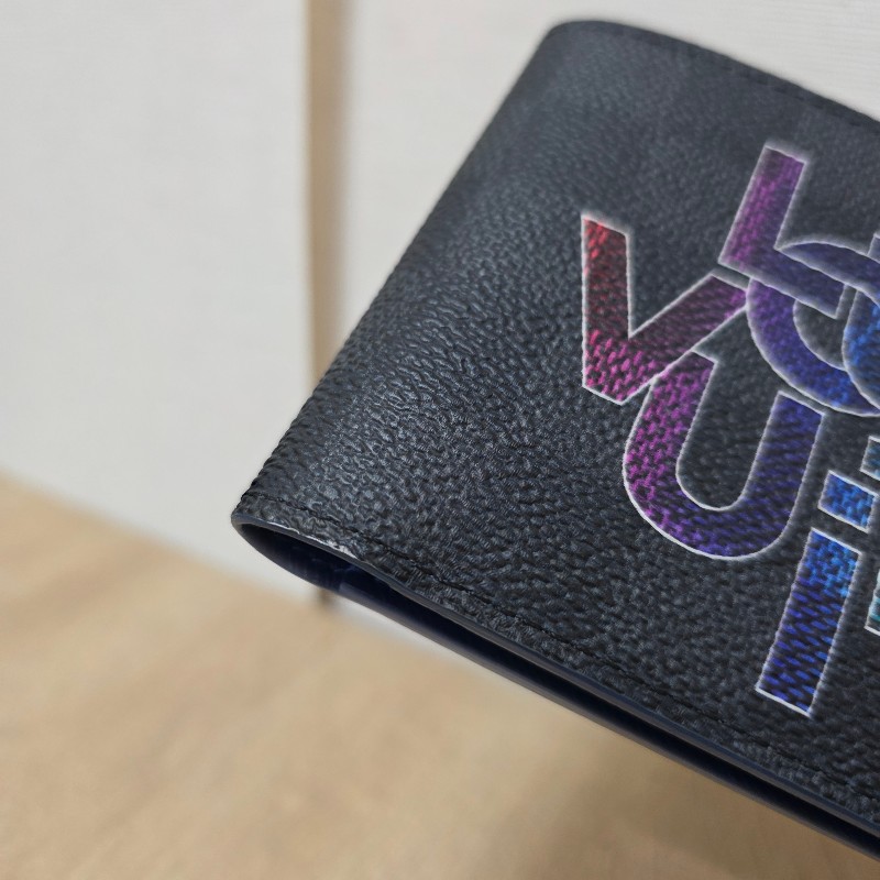 [ 新年最後優惠🧧] LV黑灰棋盤格塗鴉Multiple對開短夾-15