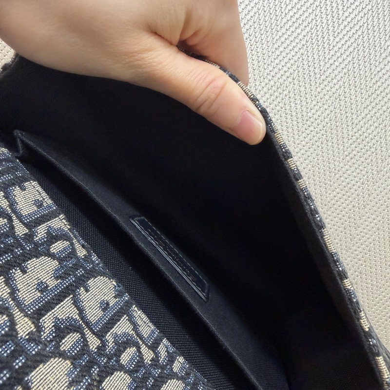 Dior 藍提花布霧金釦30 Montaigne小號肩斜背包-18