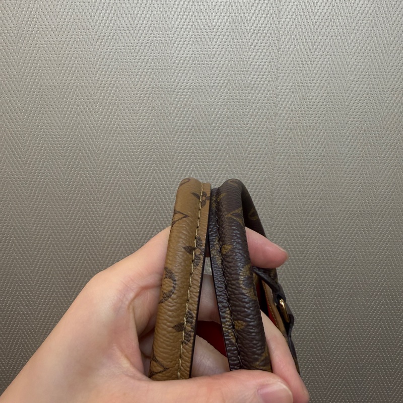 LV 雙色原花金釦On the go PM手提斜背包M46373-4