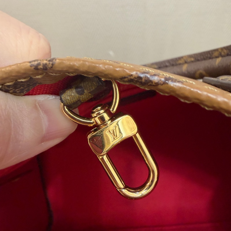 LV 雙色原花金釦On the go PM手提斜背包M46373-9