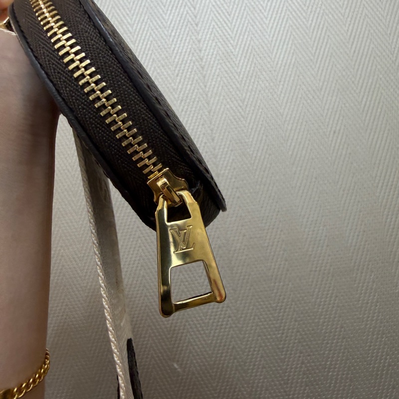 LV 雙色原花金釦On the go PM手提斜背包M46373-15