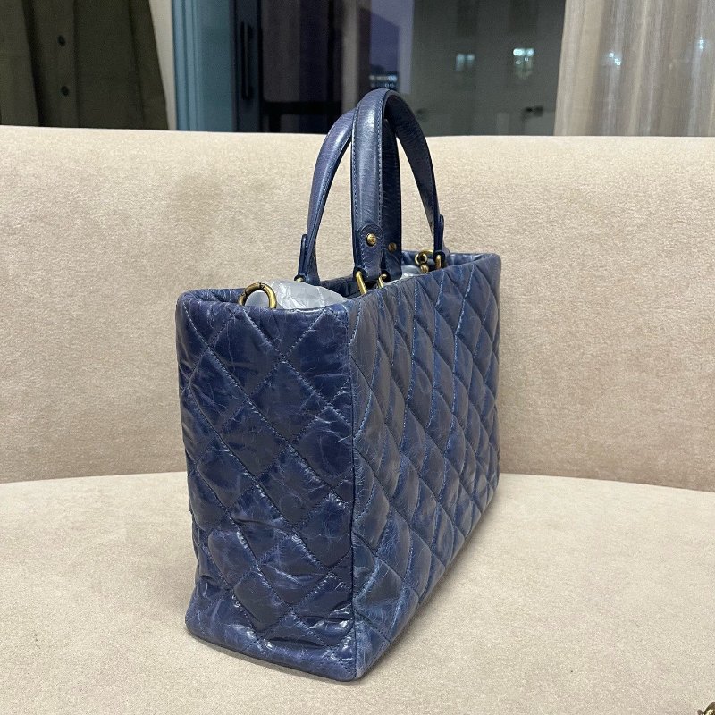 香奈兒/Chanel 藍金複古做舊鴛鴦扣油蠟皮托特包-3