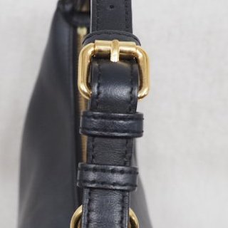 Fendigraphy Small 芬迪黑色小號月亮包單肩包-24