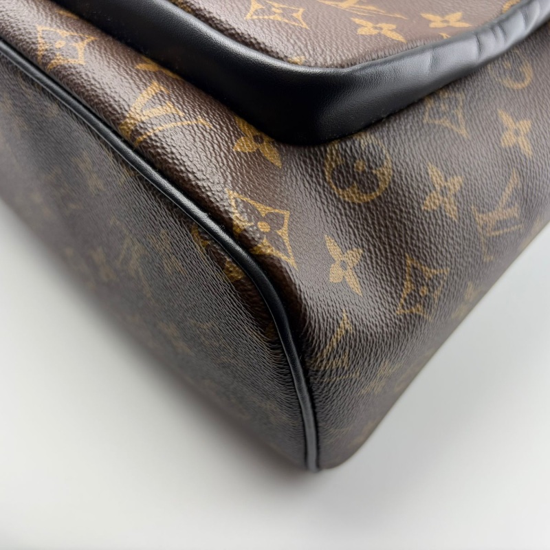 路易威登 雙肩包-15