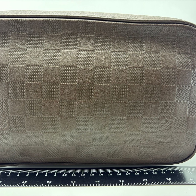 路易威登 拉鍊包-0