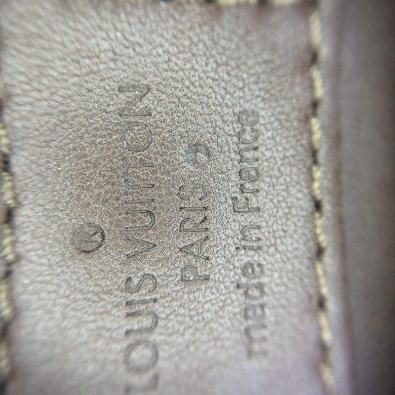 路易威登 拉鍊包-3