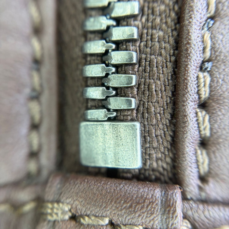 路易威登 拉鍊包-16