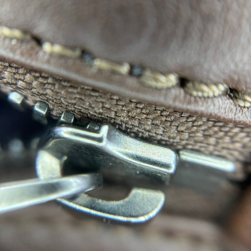 路易威登 拉鍊包-17