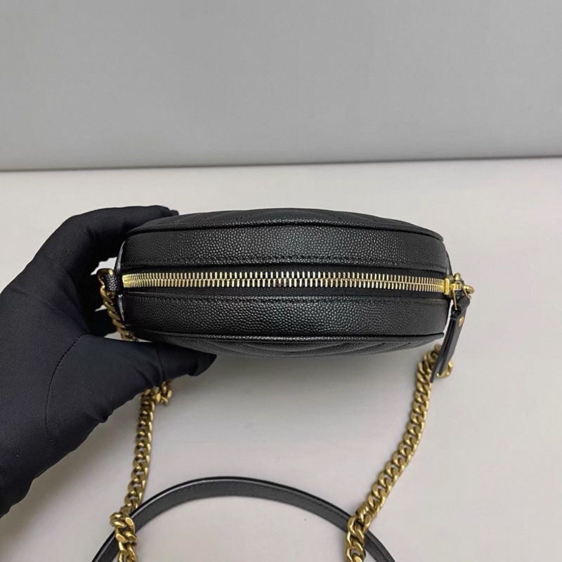 YSL聖羅蘭Vinyle黑金魚子醬皮圓餅包-4