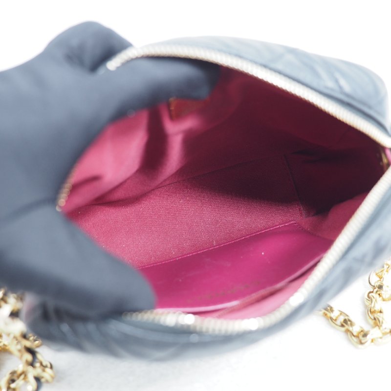 Chanel 22A Camera bag 香奈兒通花鏈大珍珠logo黑色相機包-4