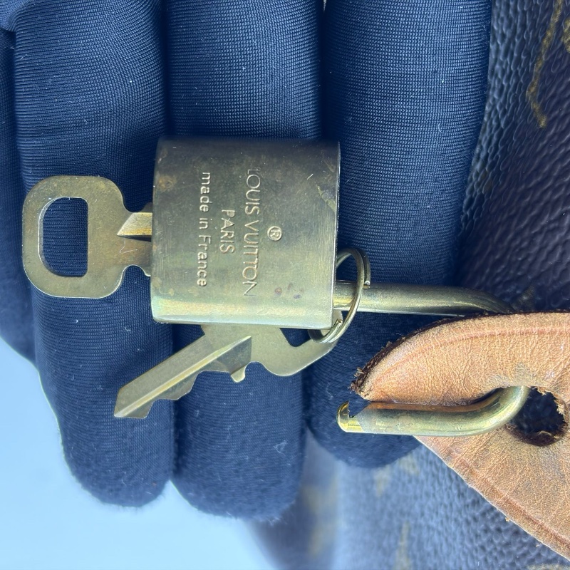 路易威登 拉鍊手提包-16