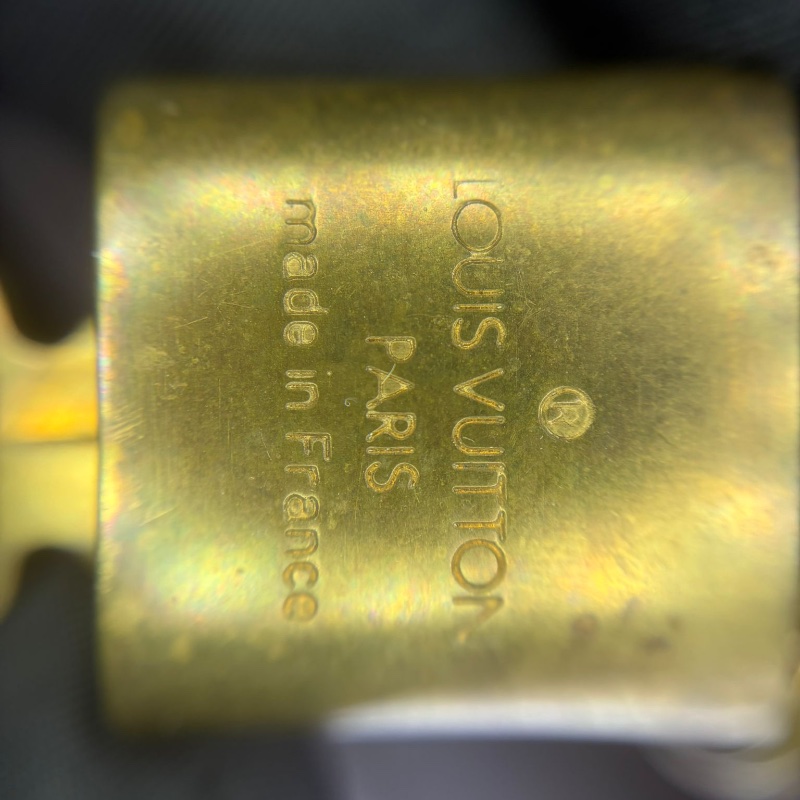 路易威登 拉鍊手提包-19