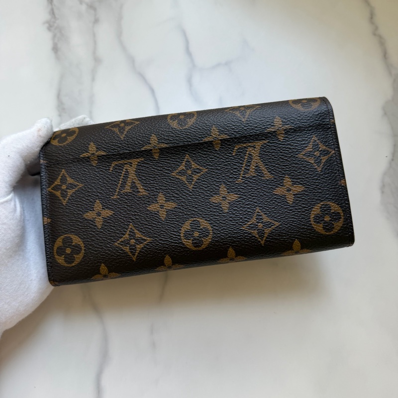 LV Sarah 信封長夾-1