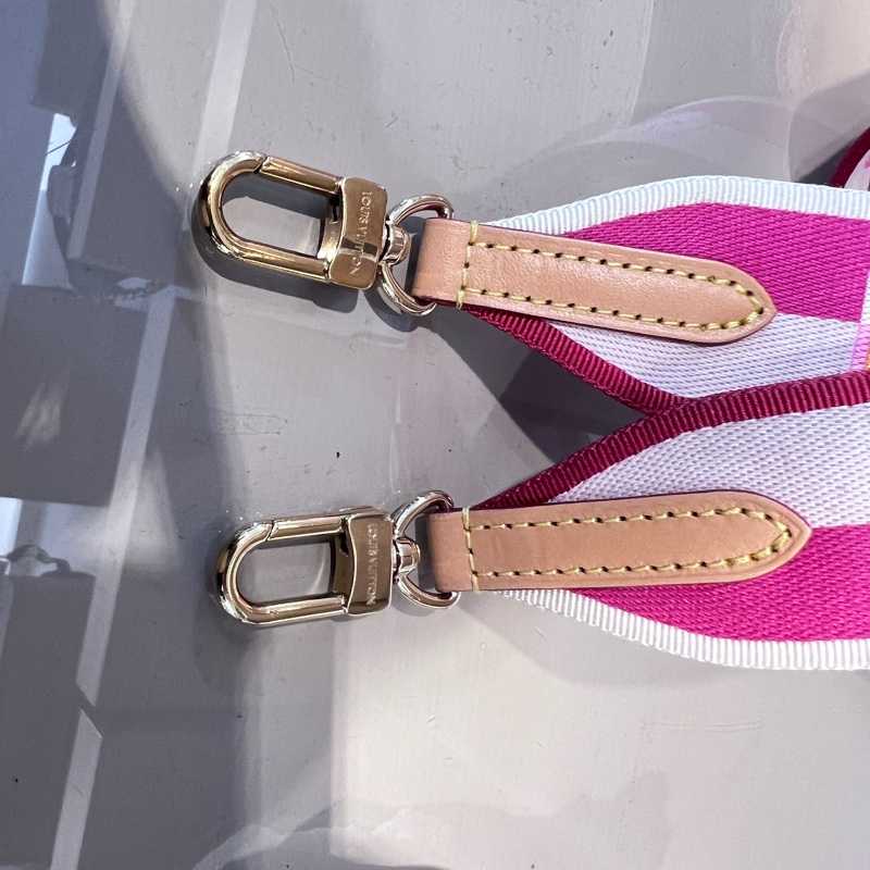 LV 原花Diane金釦下蓋手提肩斜背法棍包-19